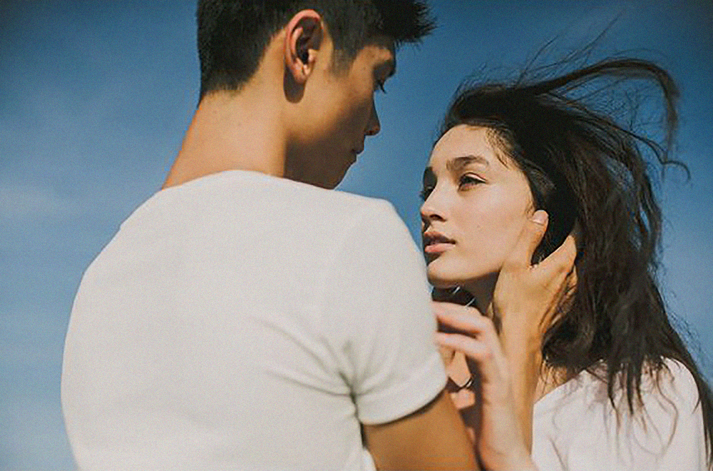 Sống ở đời đừng đợi chờ ai quá lâu