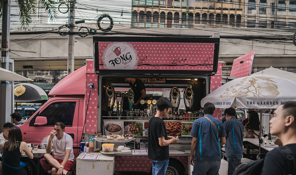 Quẩy banh nóc nhà ở đất Thái chỉ với 6 triệu