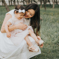 Cho con bỏ chồng về nhà với mẹ được không?