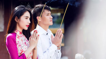 Khấn xin duyên để tình yêu - gia đình hòa hợp