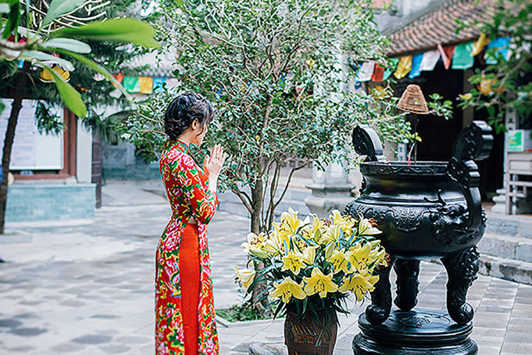 Nếu bạn còn đang chăn đơn gối chiếc thì hãy đi cầu duyên ngay thôi 13 Nếu bạn còn đang chăn đơn gối chiếc thì hãy đi cầu duyên ngay thôi