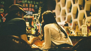 Đừng bao giờ yêu một chàng trai đã say xỉn nhưng vẫn đòi chở em về