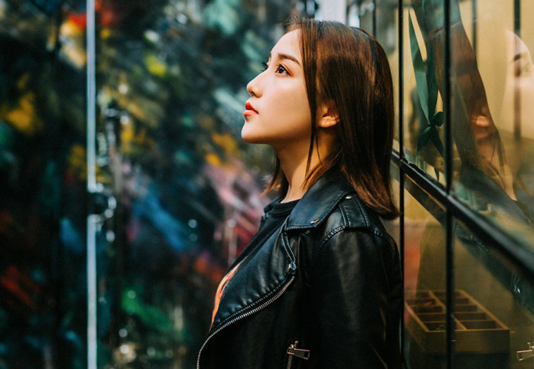 Buồn được cái gì, buồn để làm gì?