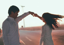 Pháo hoa chóng tàn, người tản kịch tan