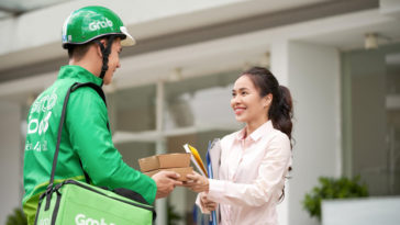 Kiếp này đặt hàng bom không lấy, kiếp sau ngực lép không ai mê