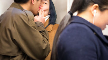 Người đàn ông luôn có thể yêu 2 người phụ nữ cùng một lúc