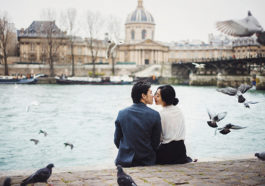 Cô ấy ở bên ai không quan trọng, dù thế nào cũng chẳng ở bên anh nữa
