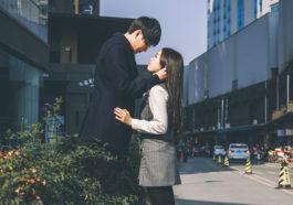 Yêu đơn phương... tiếp tục làm bạn hay tránh mặt nhau cả đời? 2 Yêu đơn phương... tiếp tục làm bạn hay tránh mặt nhau cả đời?