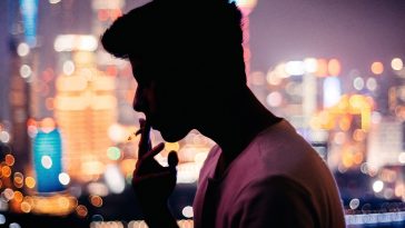 Khi nào bạn cảm nhận sâu sắc được cách biệt giàu nghèo?