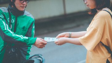 Nghề giao hàng Shipper... nhọc nhằn chẳng ai thấu