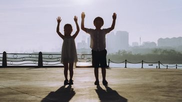 Những câu nói của trẻ con khiến người nghe phải rùng mình